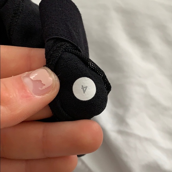 Lululemon tank - Picture 5 of 5